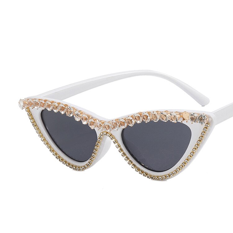 New Cat Eye Rhinestone Classic Sunglasses Noble Luxury Designer Glasses UV400 Trend Lunettes De Soleil Pour Femmes GTPD Global Trending Products Direct